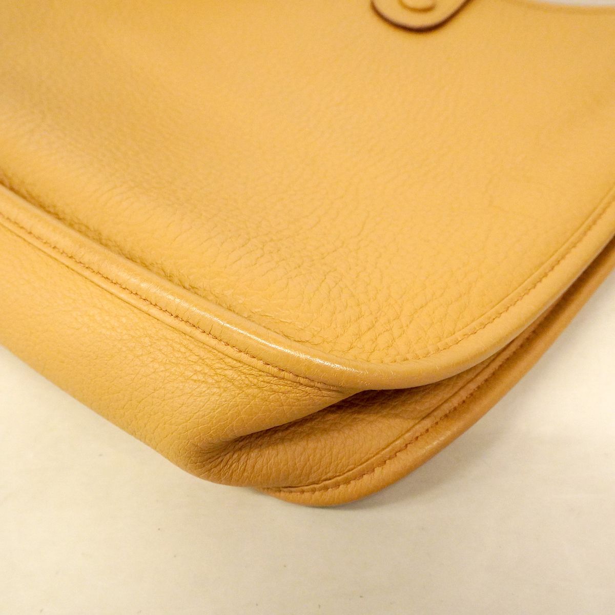 Hermes Shoulder Bag Evelyne Taurillon Clemence Tabac Camel Silver — view 6