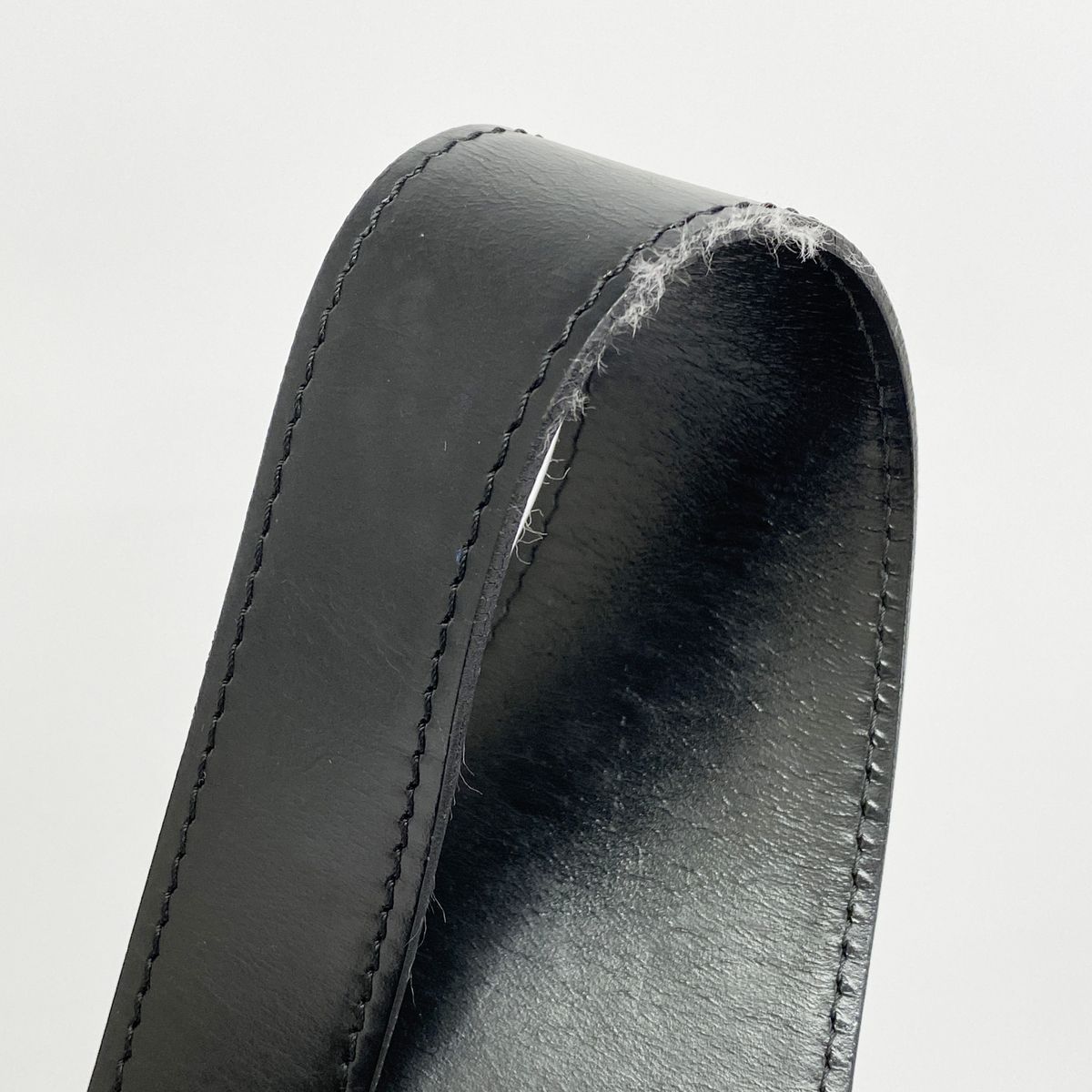 Louis Vuitton Shoulder Bag Epi Sac a Dos Noir — view 8