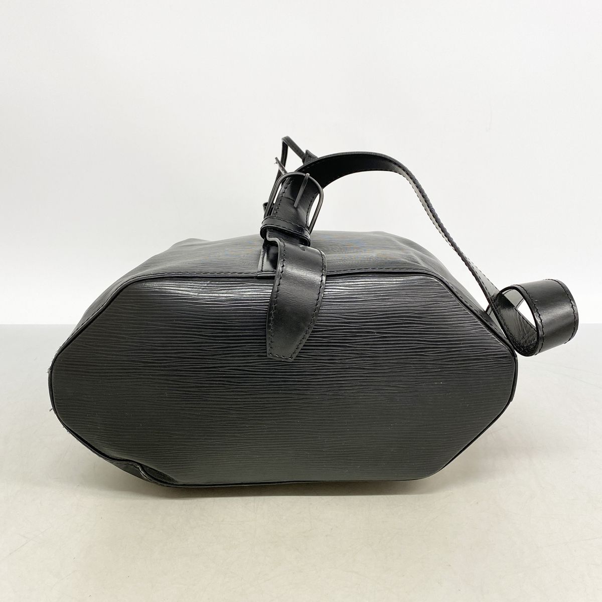 Louis Vuitton Shoulder Bag Epi Sac a Dos Noir — view 3