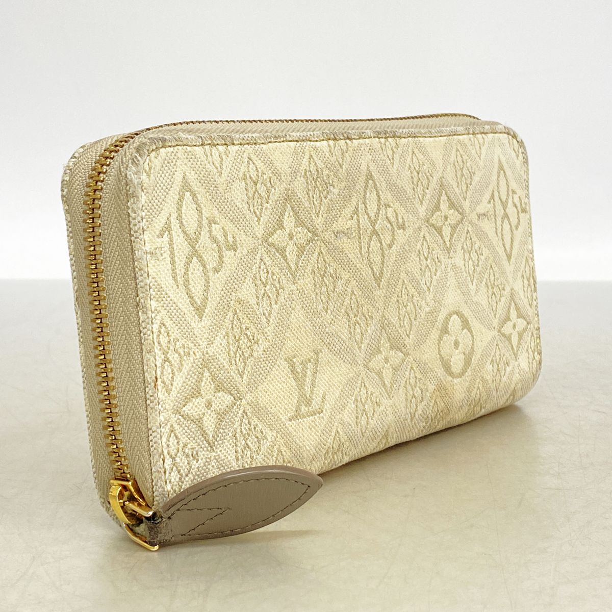 Louis Vuitton Wallet Monogram Jacquard Zippy Since White Gray — view 2