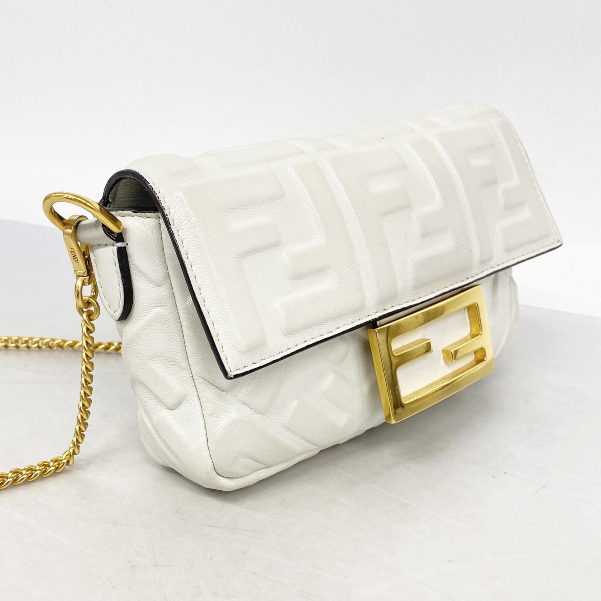 Fendi Shoulder Bag Bucket Leather White Gold — view 2