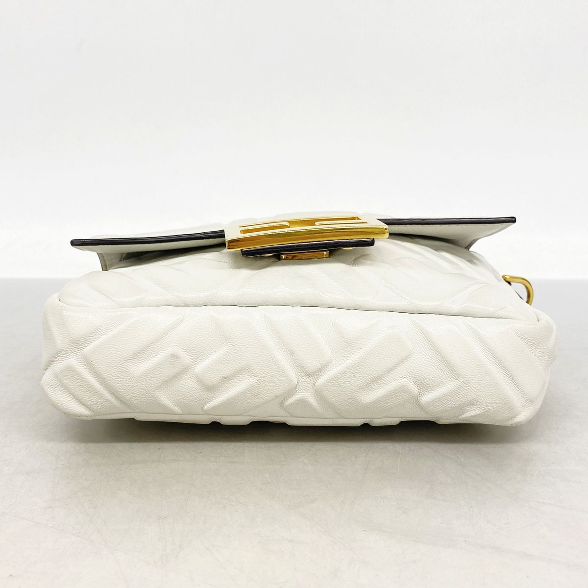 Fendi Shoulder Bag Bucket Leather White Gold — view 3