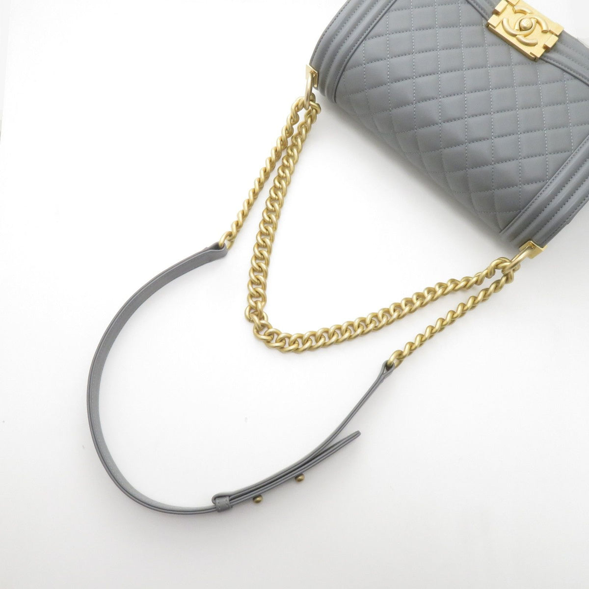 Chanel Boy Chain Shoulder Bag 25 Gray Lambskin — view 4