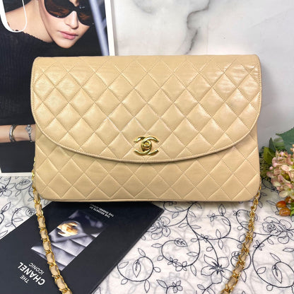 Chanel Vintage Quilted Chain Shoulder Bag — view 3