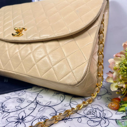 Chanel Vintage Quilted Chain Shoulder Bag — view 5