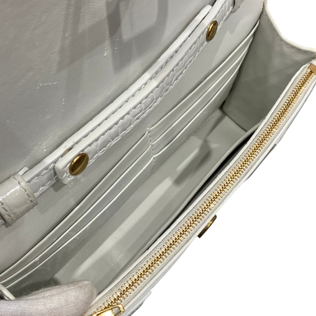 Balenciaga Hourglass Chain Wallet Shoulder Bag Leather — view 6
