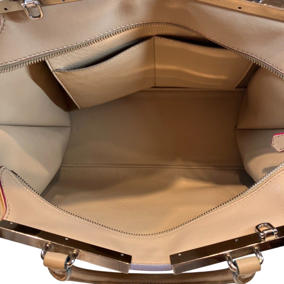 Fendi Handbag Leather Beige — view 6
