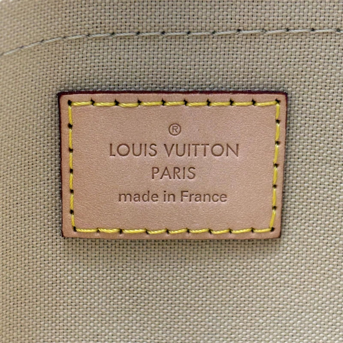 Louis Vuitton Favorite PM Damier Azur Crossbody — view 8