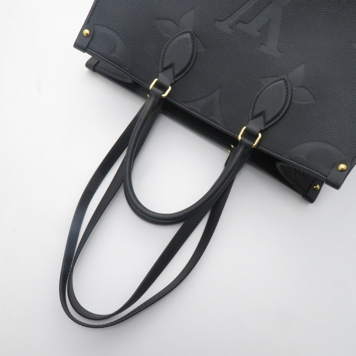 Louis Vuitton on the Go MM Monogram Empreinte Noir Tote Tag Stamp — view 4