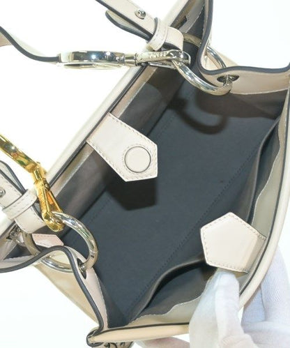 Fendi Handbag Beige — view 4