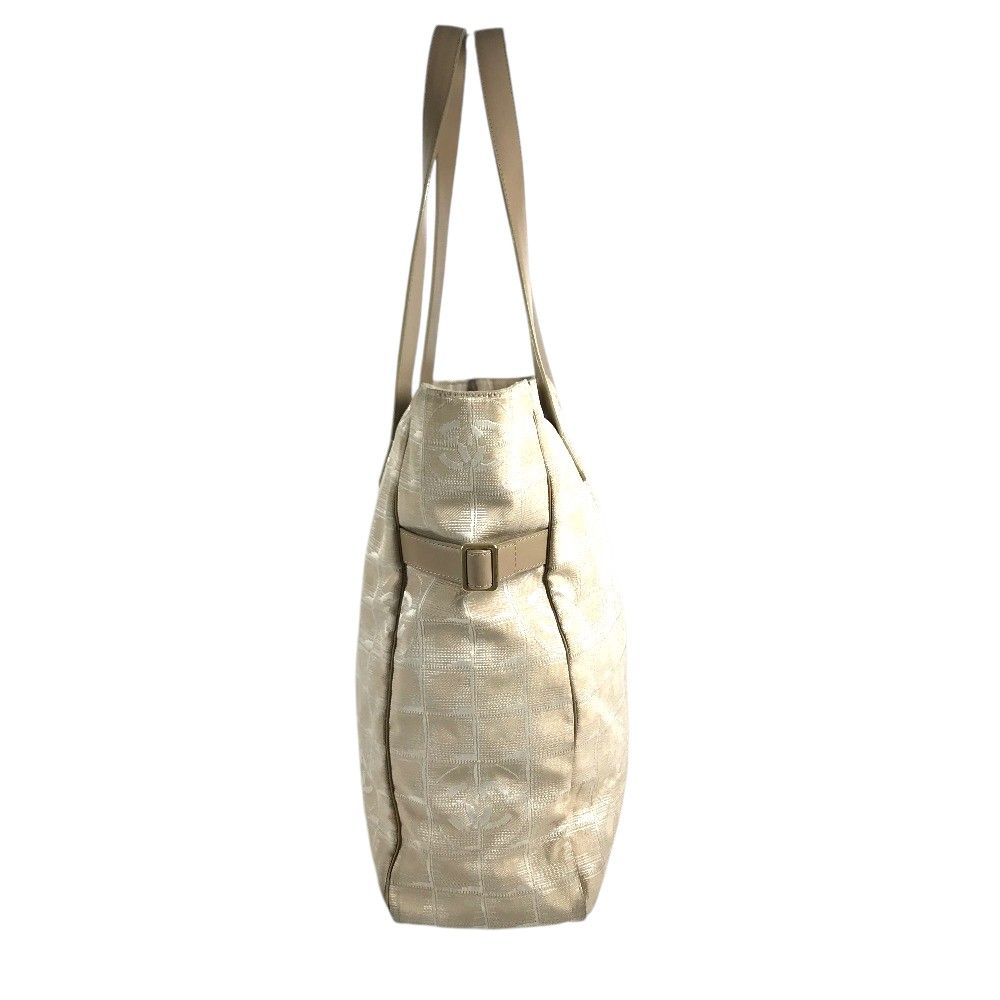 Chanel Tote New Travel Line GM Nylon Beige — view 2