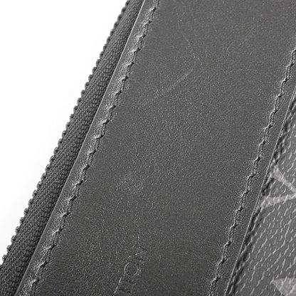 Louis Vuitton Clutch Pochette Voyage Souple — view 7
