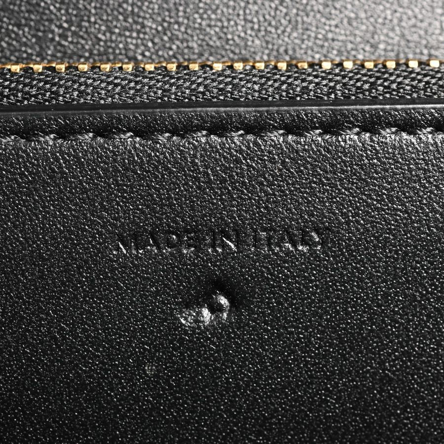 Celine Shoulder Bag Classic Box Medium — view 6