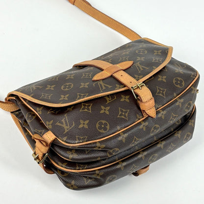Louis Vuitton Saumur 30 Shoulder Bag Monogram Brown — view 2