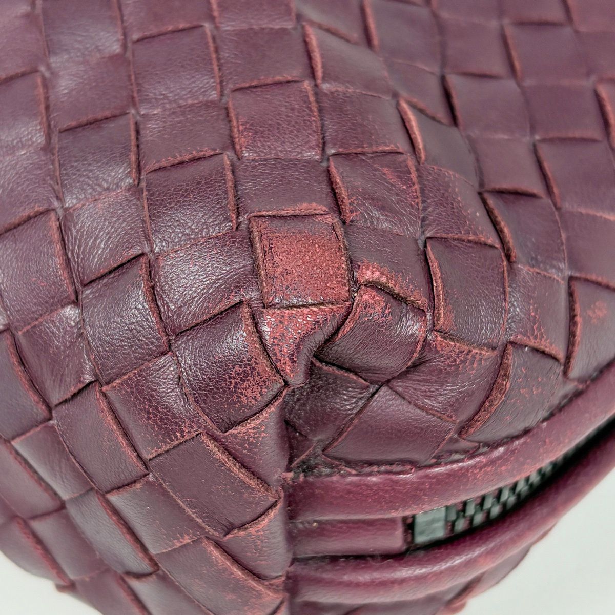 Bottega Veneta Shoulder Bag Intrecciato Leather Bordeaux — view 3
