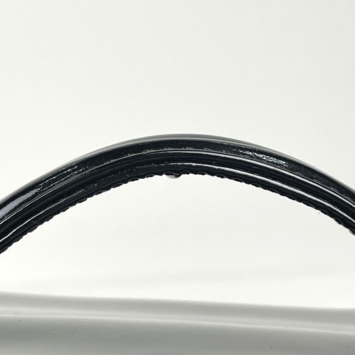 Chanel Makeup Pouch CC Logo Vanity Back Patent Leather Black — view 5