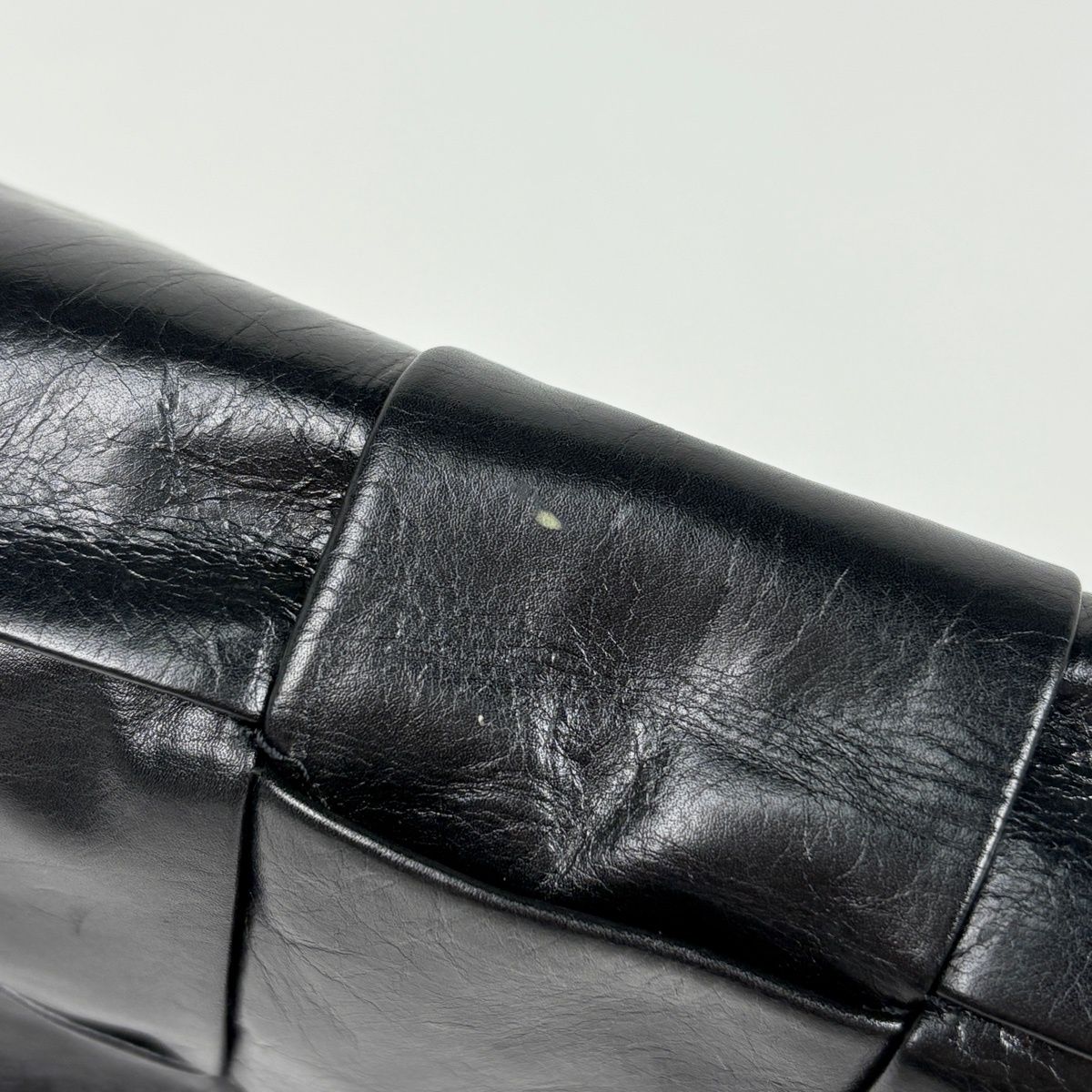 Bottega Veneta Belt Bag Cassette Maxi Intrecciato Leather Black — view 4