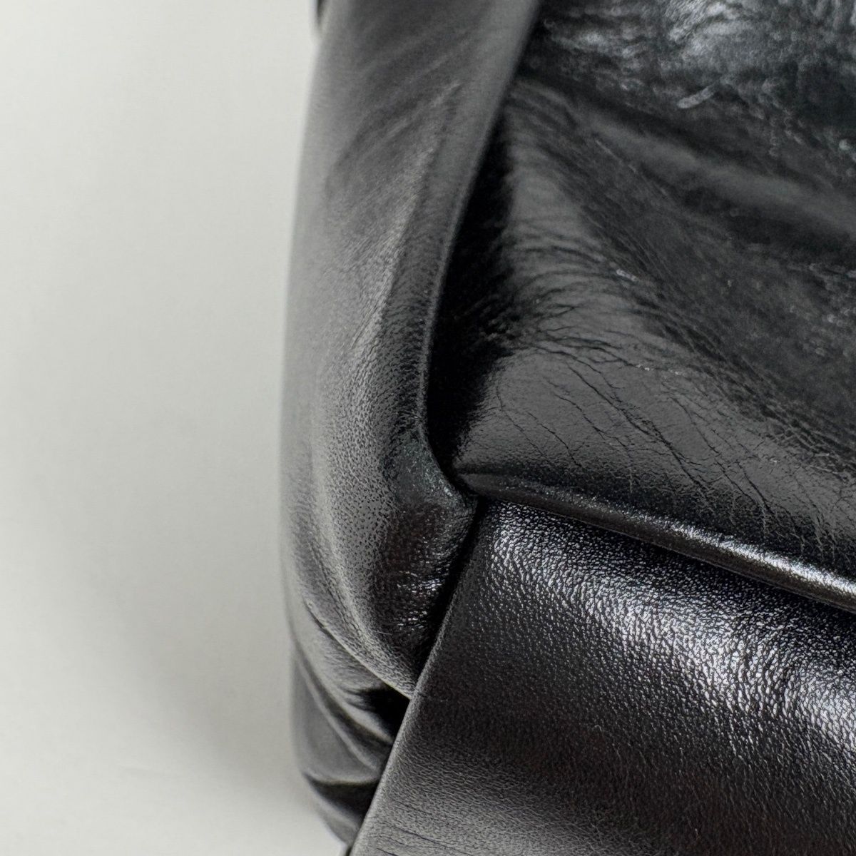 Bottega Veneta Belt Bag Cassette Maxi Intrecciato Leather Black — view 3
