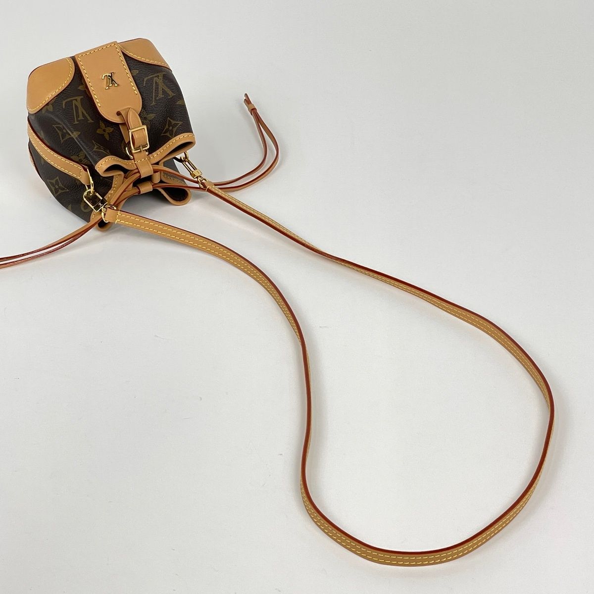 Louis Vuitton Noe Perth Shoulder Bag Monogram Brown — view 4