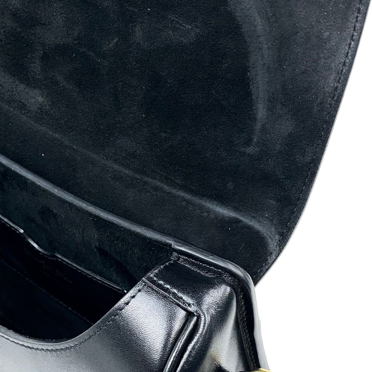 Dior Bobby Medium Shoulder Bag Leather Black — view 7