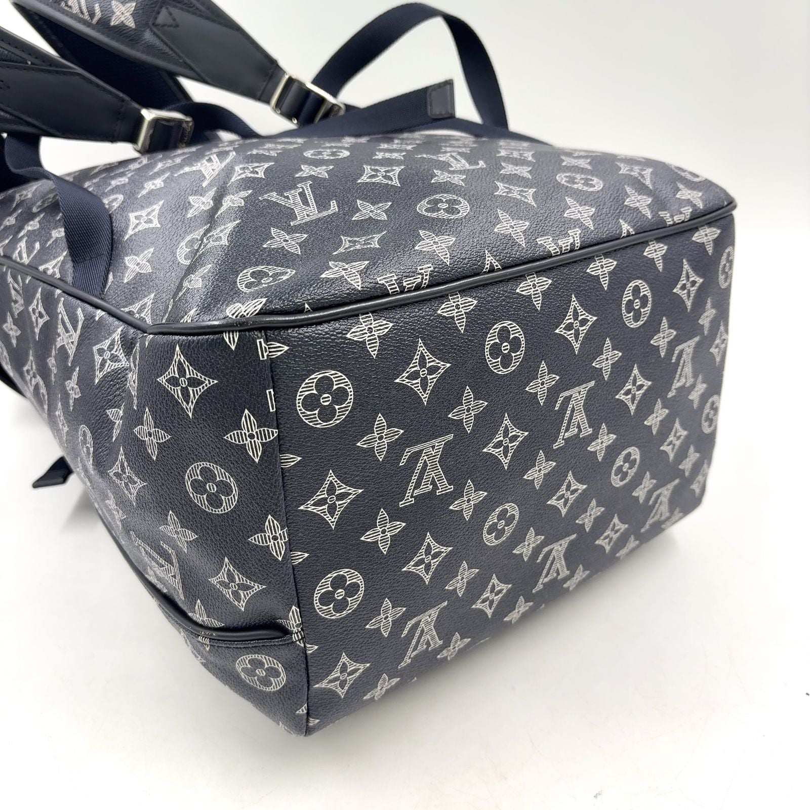 Louis Vuitton Chapman Collaboration Hiking Leather Navy Backpack Silver — view 6