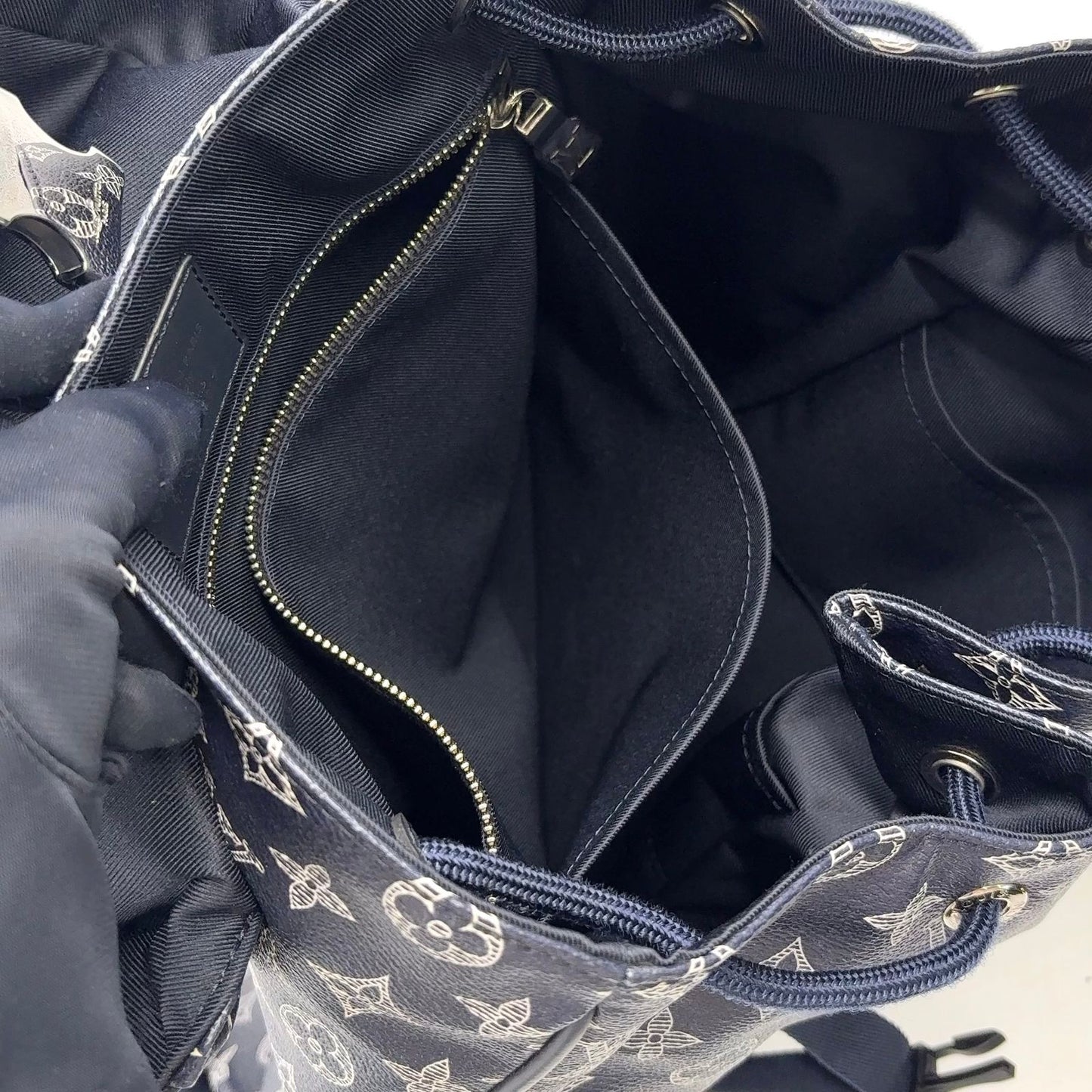 Louis Vuitton Chapman Collaboration Hiking Leather Navy Backpack Silver — view 5