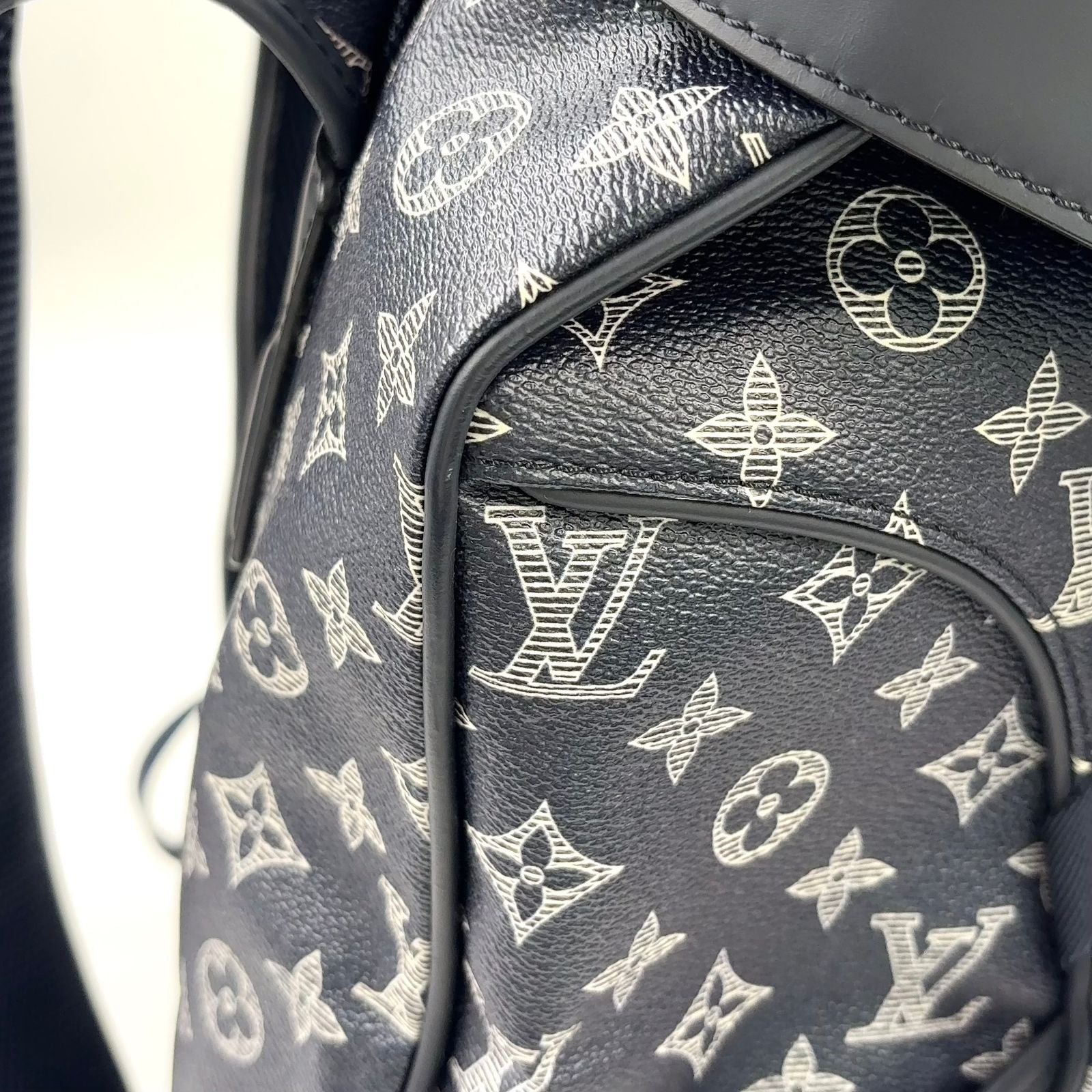 Louis Vuitton Chapman Collaboration Hiking Leather Navy Backpack Silver — view 7