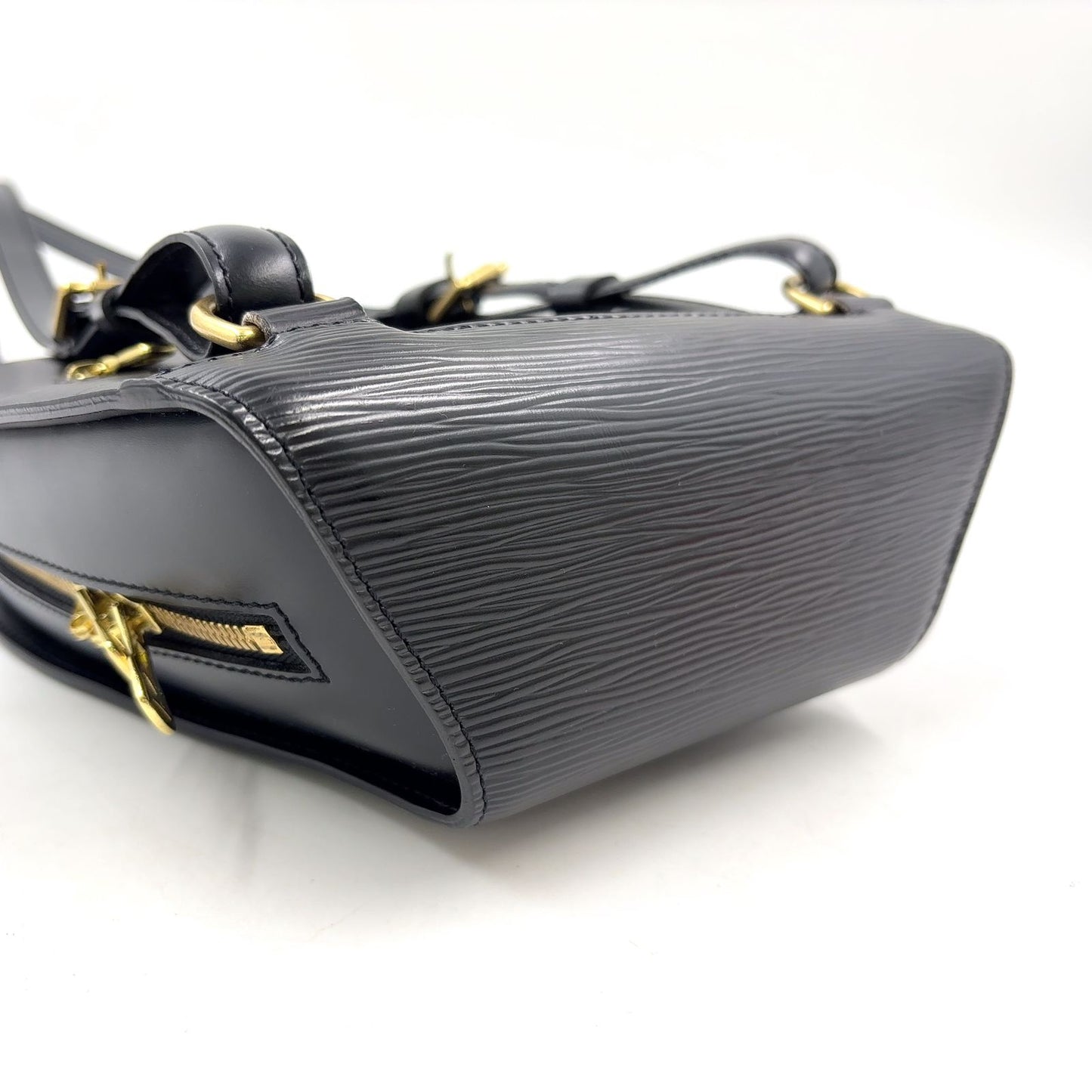 Louis Vuitton Mabillon Epi Leather Noir Black Backpack Gold — view 7