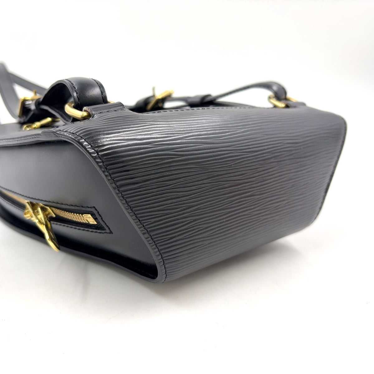 Louis Vuitton Mabillon Epi Leather Noir Black Backpack Gold — view 7