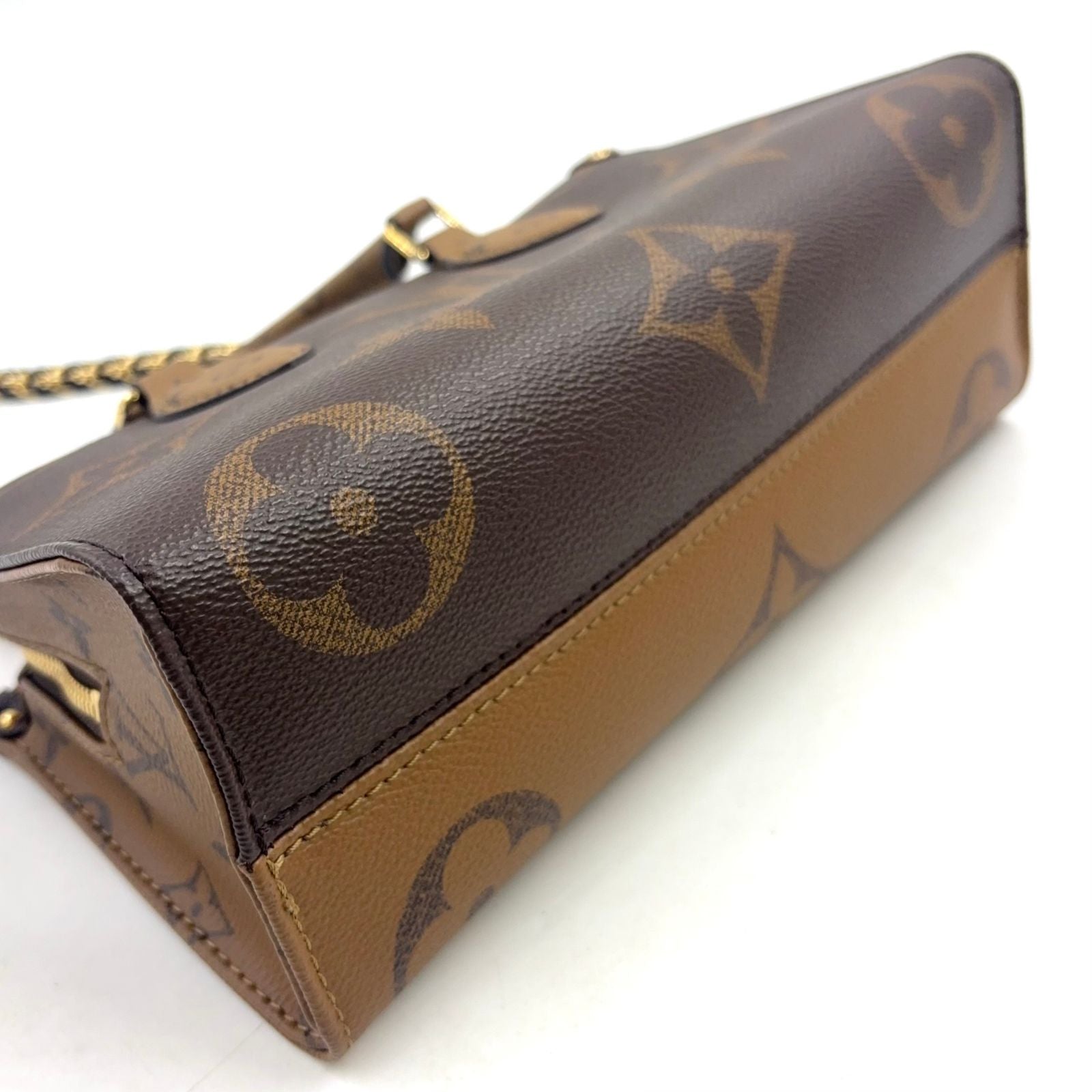 Louis Vuitton on the Go East West 2-Way Chain Shoulder Black Beige Handbag Gold — view 7