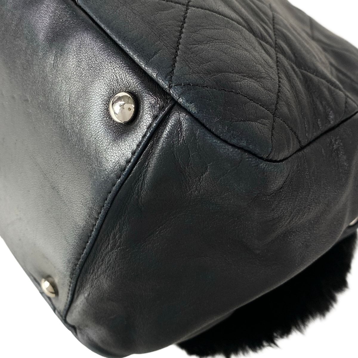 Chanel Shoulder Bag Quilted Black Silver Chain Lambskin — view 8