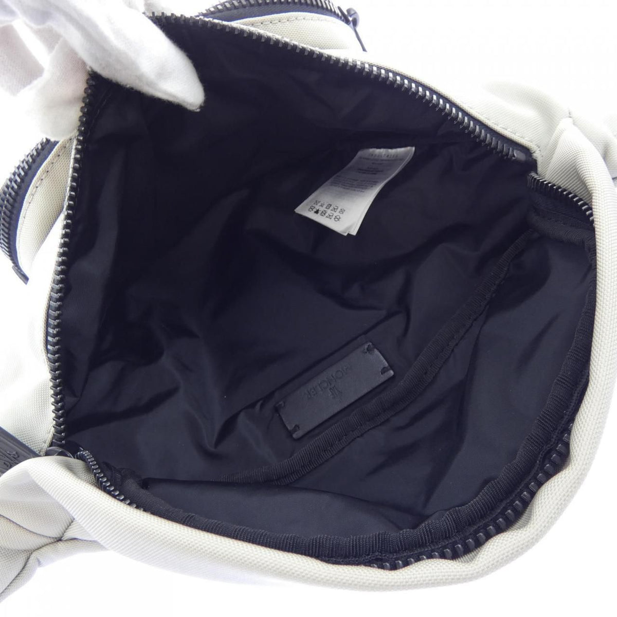 Moncler Durance Bag Handbag Gray — view 6