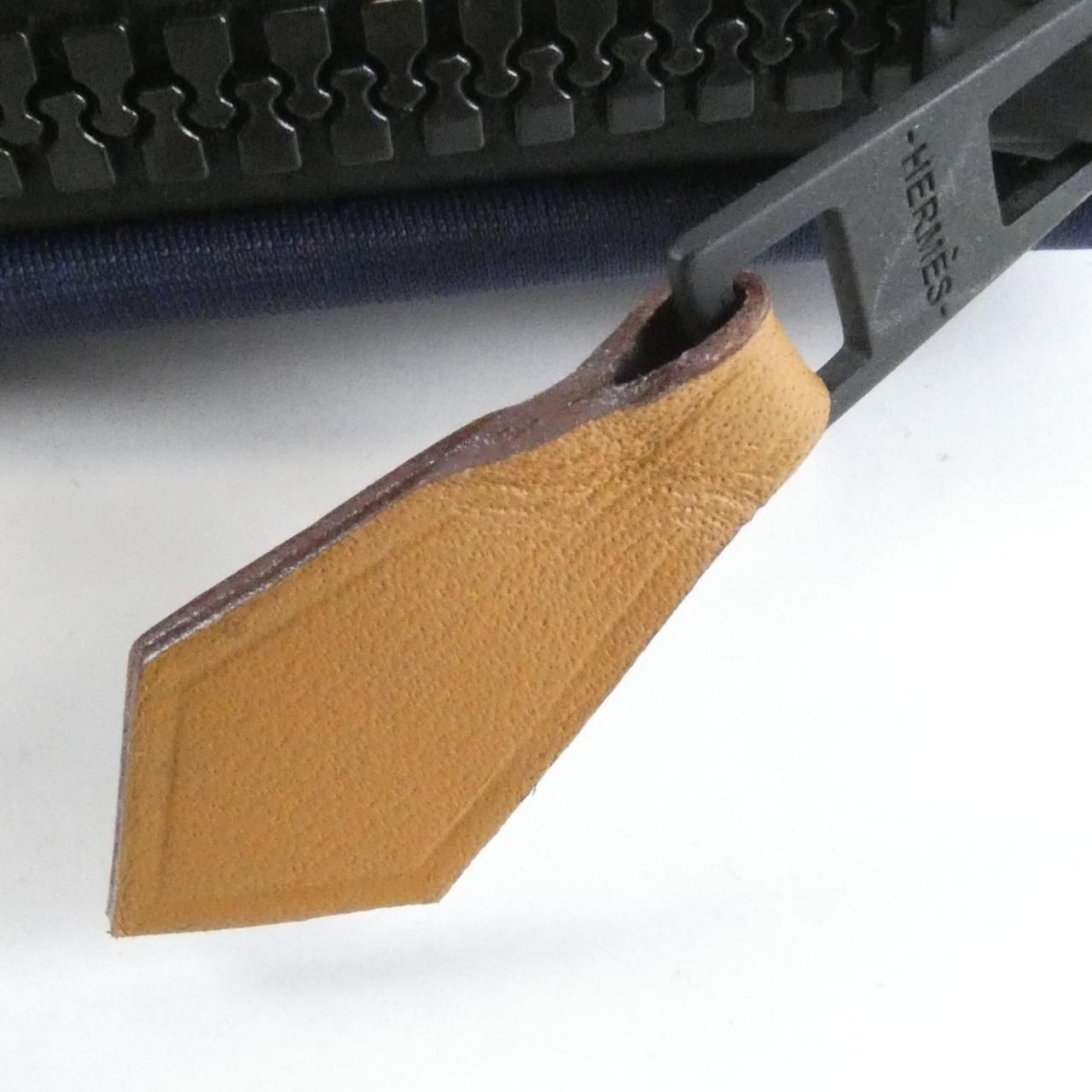 Hermes Neovine GM Pouch — view 5