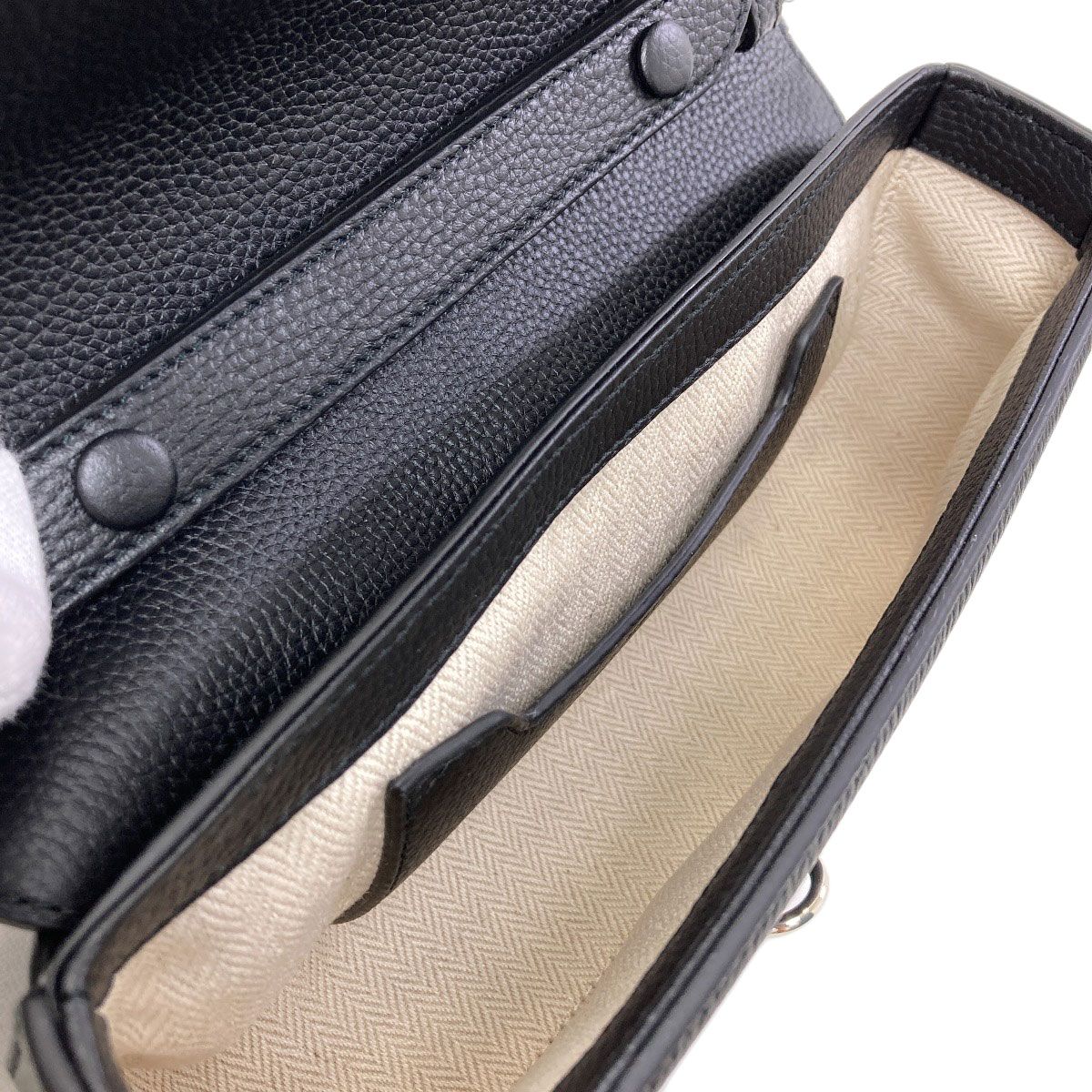 Gucci 2-Way Shoulder Bag Calfskin — view 5
