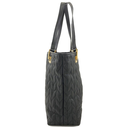 Gucci 002 Quilted Herringbone Handbag Leather — view 3