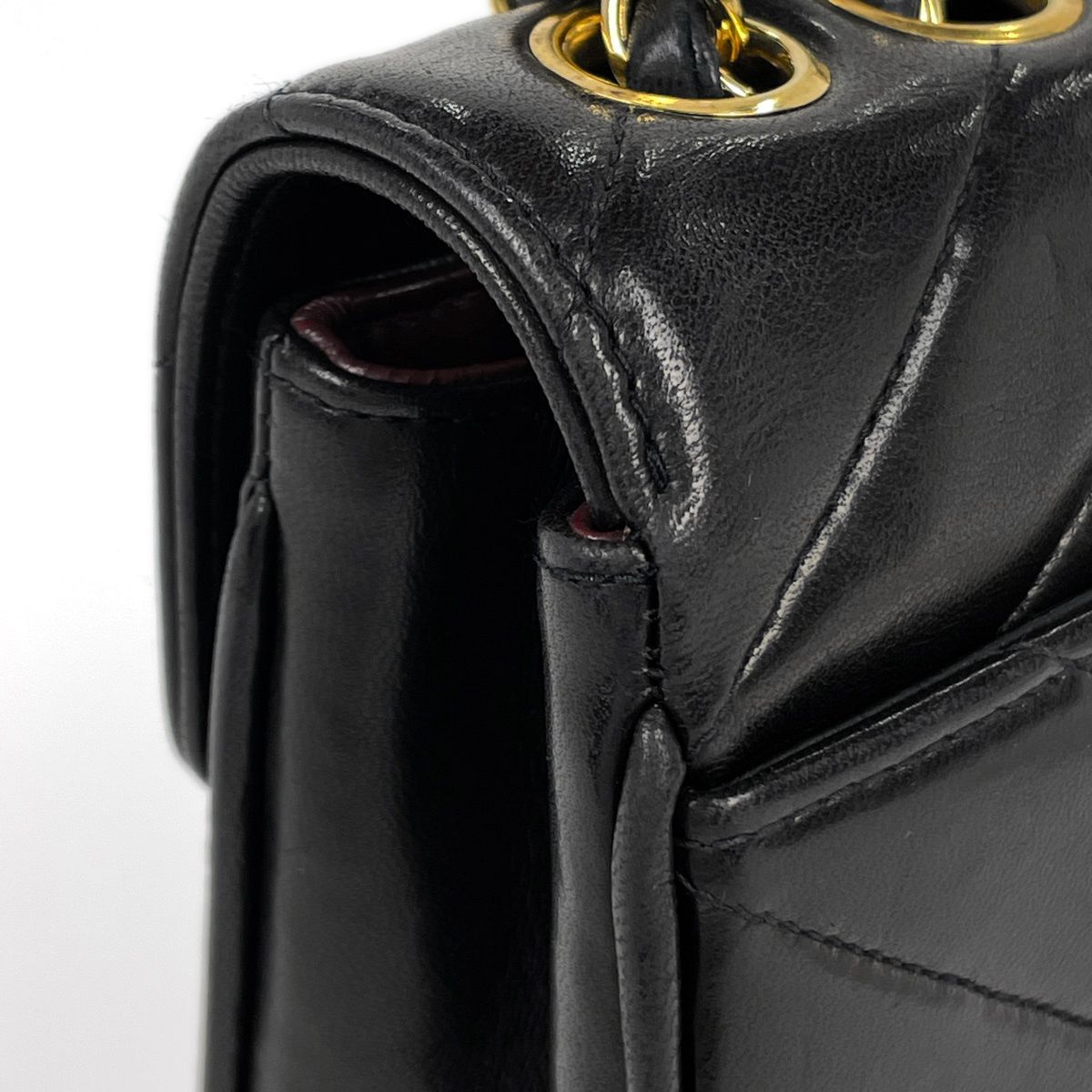 Chanel Shoulder Bag CC Logo V-stitch Mademoiselle Chevron Leather Black — view 5