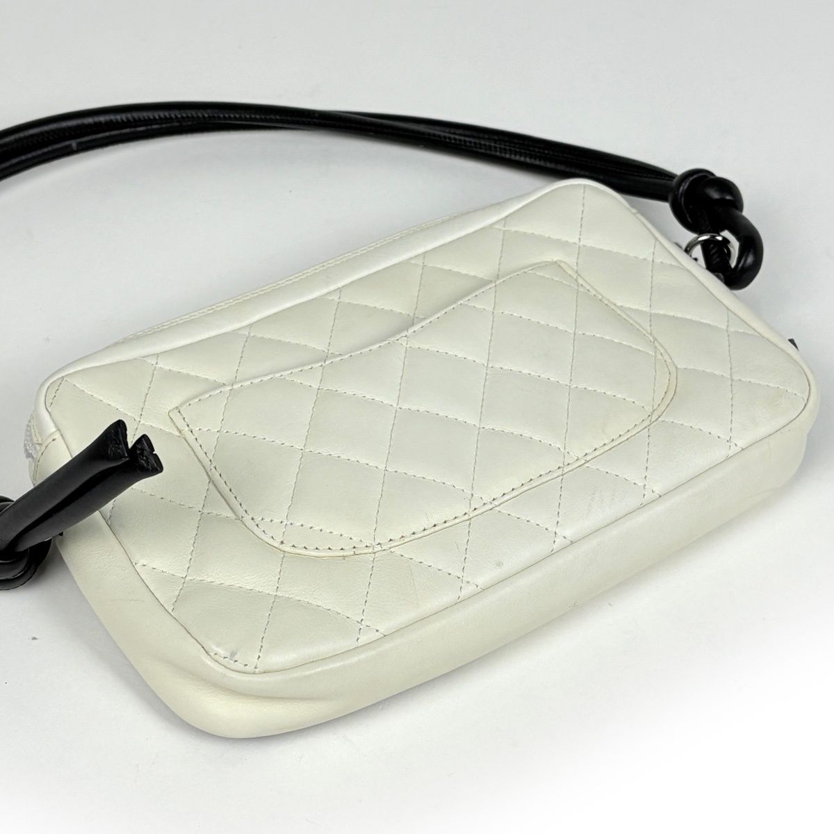 Chanel Shoulder Bag Cambon Line CC Logo Leather White — view 2