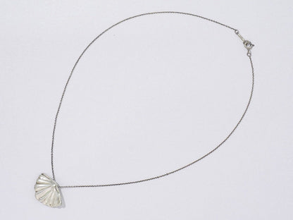Tiffany & Co Shell Motif 925 Pendant Silver Necklace — view 2