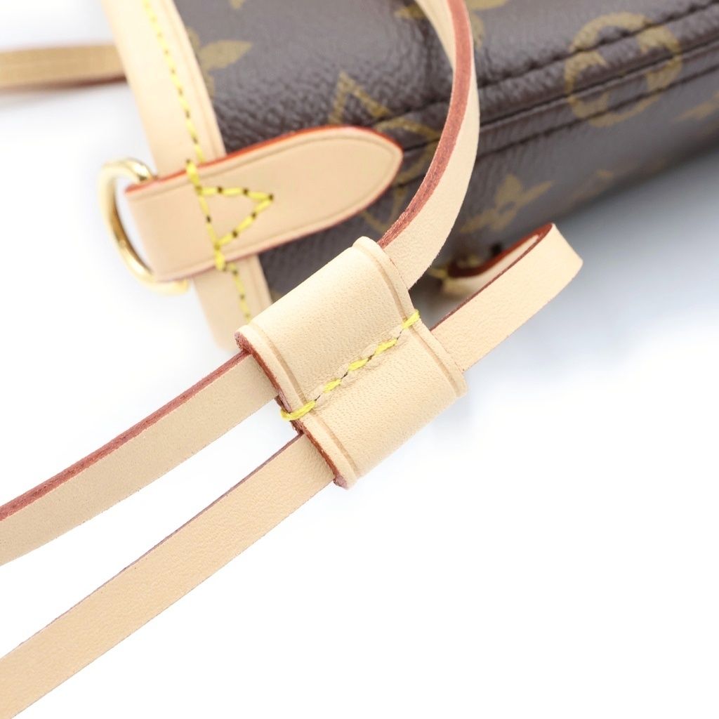 Louis Vuitton Monogram Reversible Neverfull Inside Out MM Rouge Sari 2-Way Tote — view 6