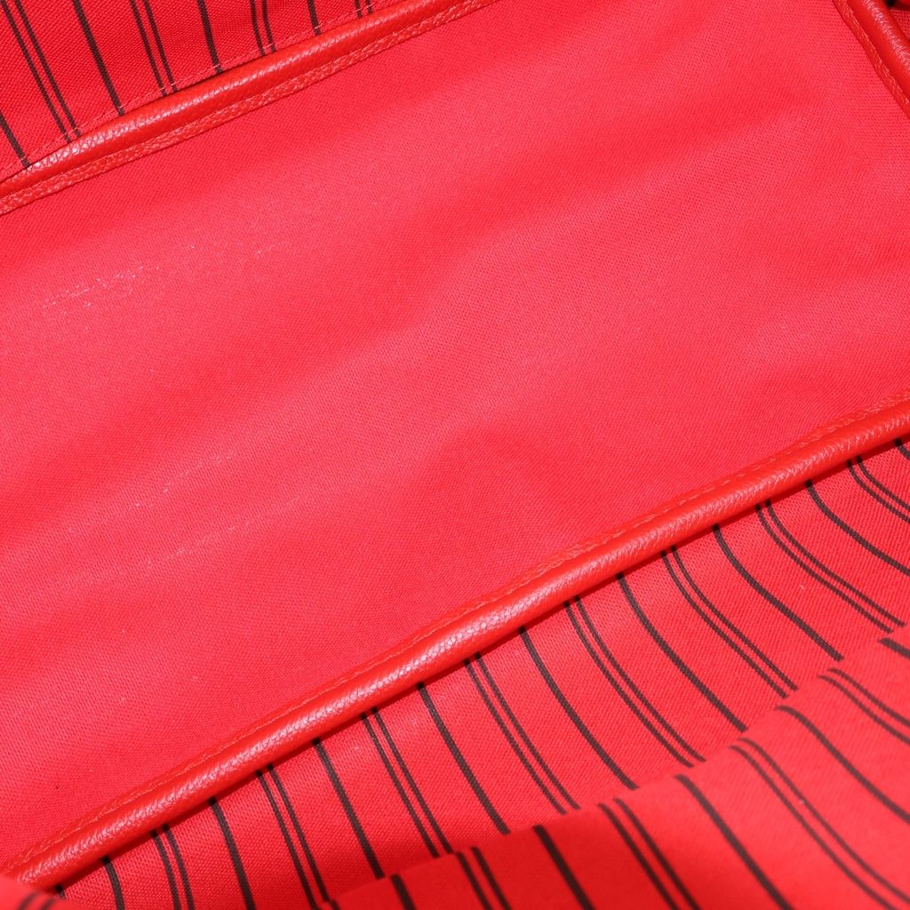 Louis Vuitton Monogram Reversible Neverfull Inside Out MM Rouge Sari 2-Way Tote — view 7