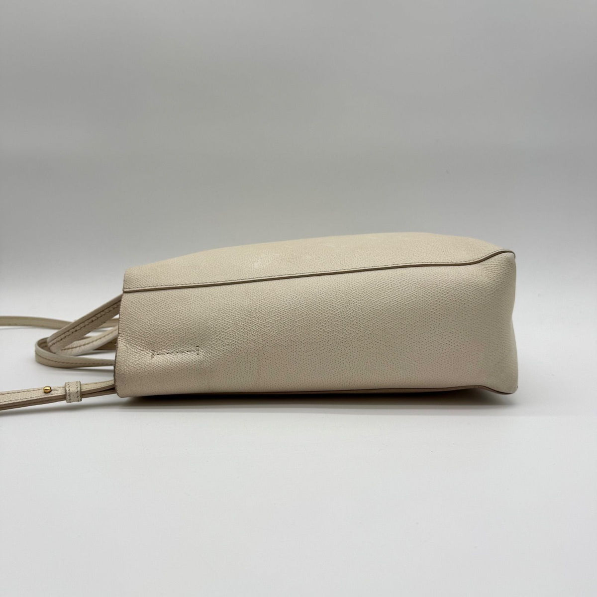 Celine Tote Vertical Cabas 2-Way Shoulder Bag Beige Leather — view 4