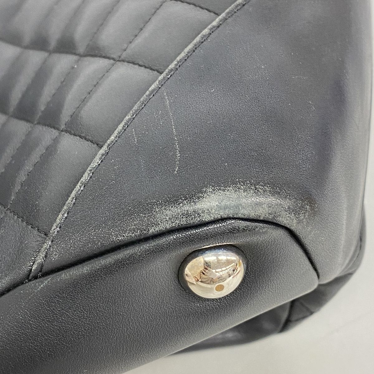 Chanel Tote Cambon Lambskin Black Gold — view 6