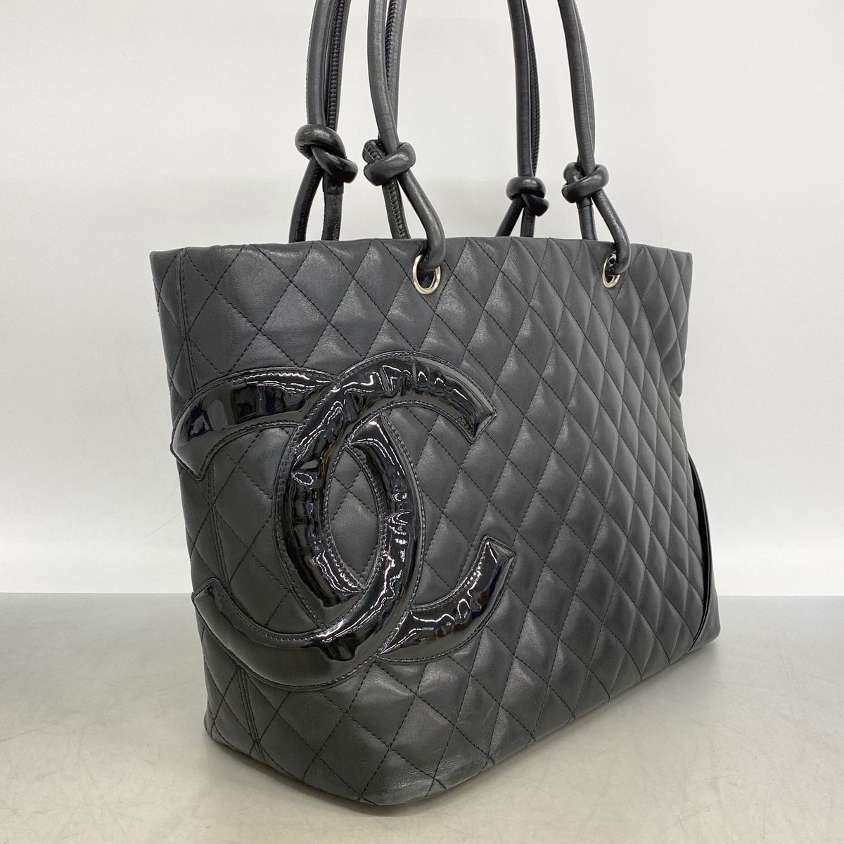 Chanel Tote Cambon Lambskin Black Gold — view 2