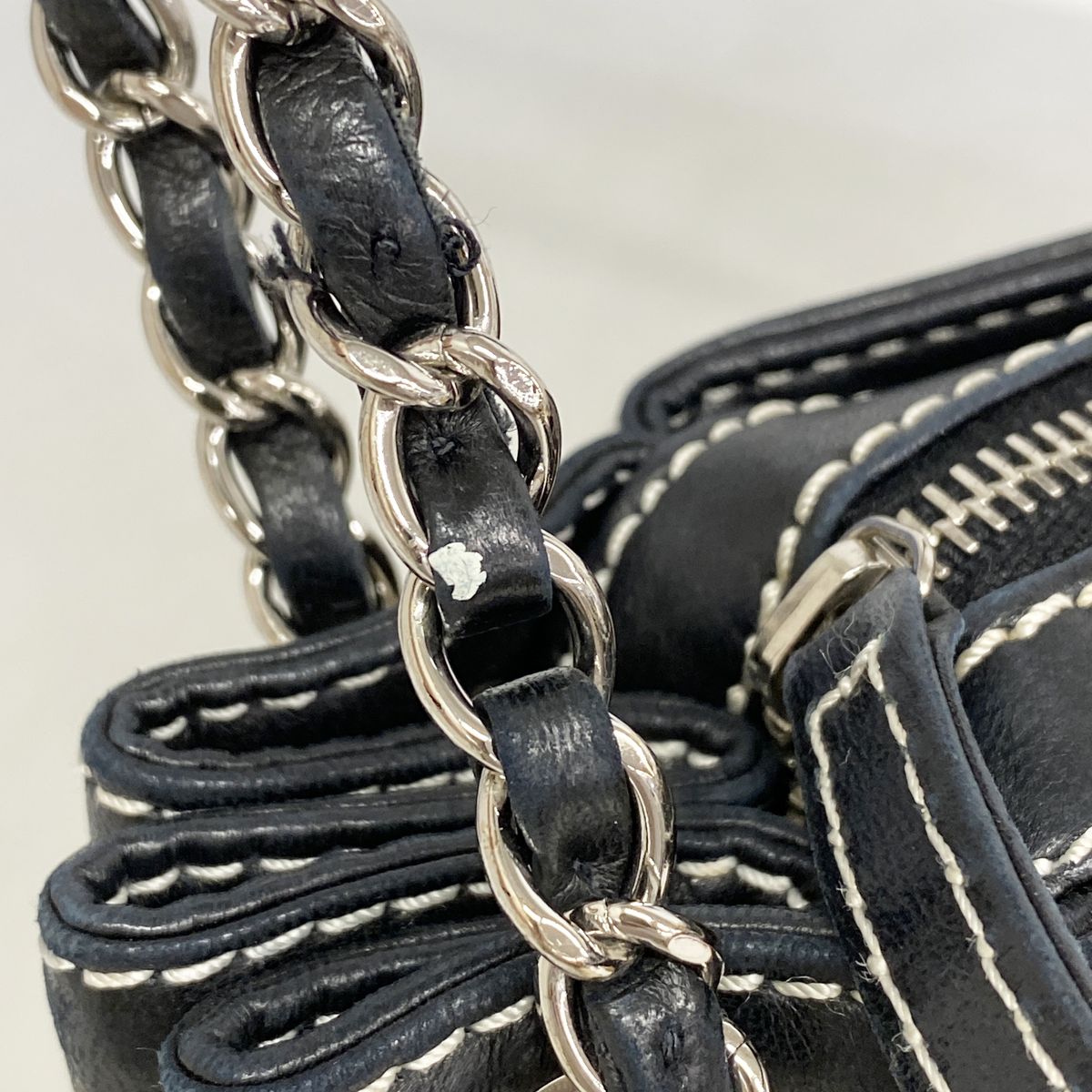 Chanel Shoulder Bag Lambskin Black Silver — view 8