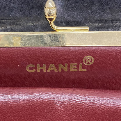 Chanel Shoulder Bag V-stitch Lambskin Black Gold — view 5
