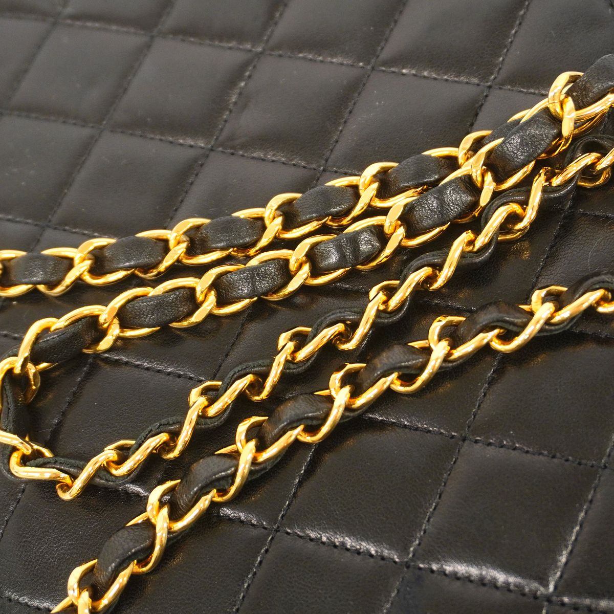 Chanel Shoulder Bag Quilted Lambskin Black Gold — view 8