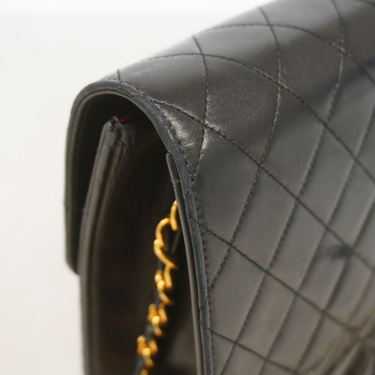 Chanel Shoulder Bag Quilted Lambskin Black Gold — view 7