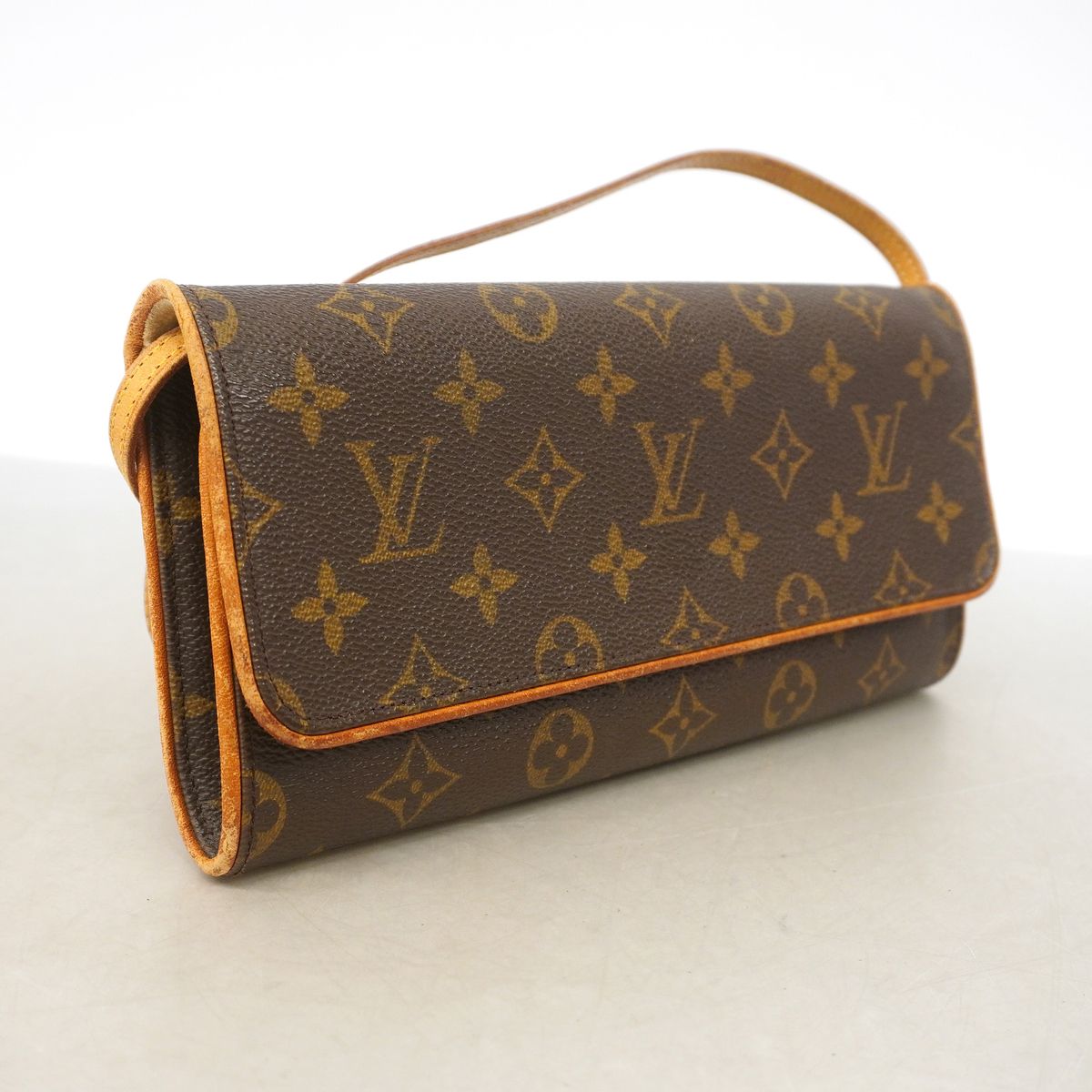 Louis Vuitton Shoulder Bag Monogram Pochette Twin GM Brown — view 2