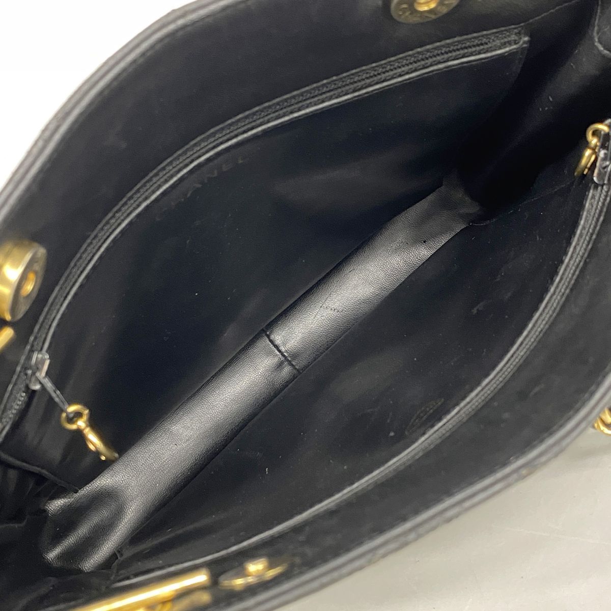 Chanel Chain Tote Quilted Lambskin Black Gold — view 4
