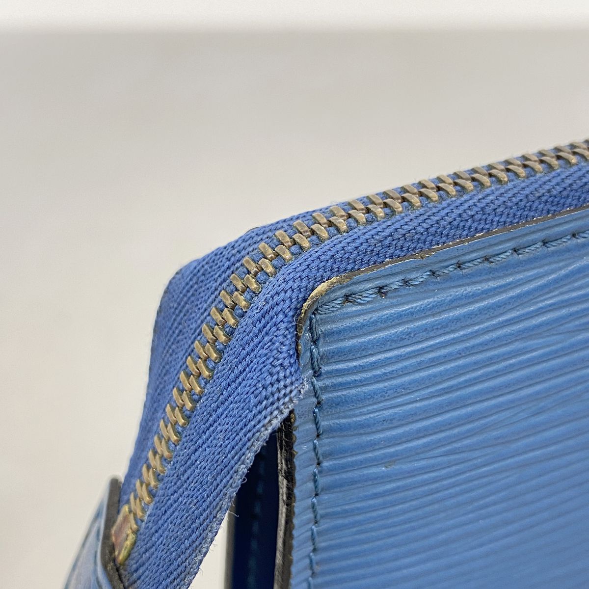 Louis Vuitton Pouch Epi Pochette Accessoires Toledo Blue — view 8